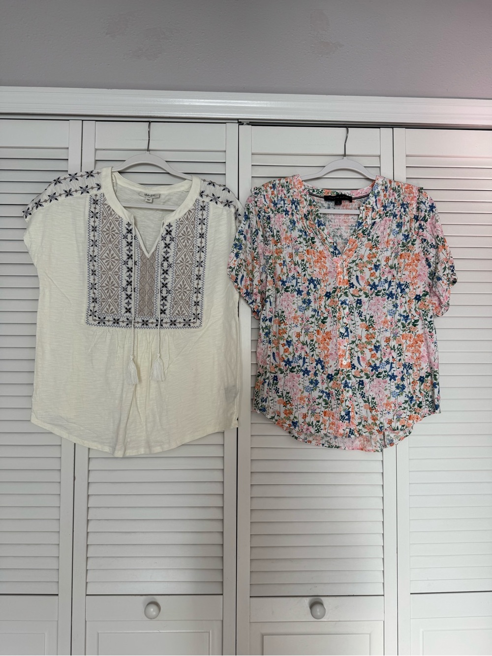 Short Sleeve Boho Tops Set of Two Summer Florals Embroidered Sz M